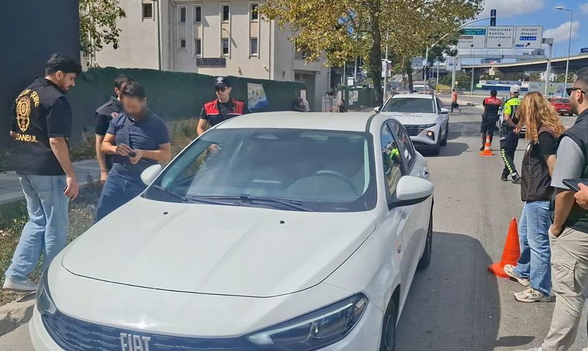 Kadıköy'de dron destekli okul çevresi denetimi