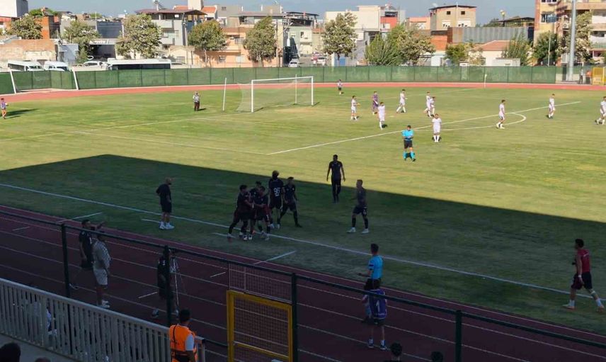 Söke 1970 SK evinde Gaziemirspor'u 2-0 yenerek moralle ilerliyor