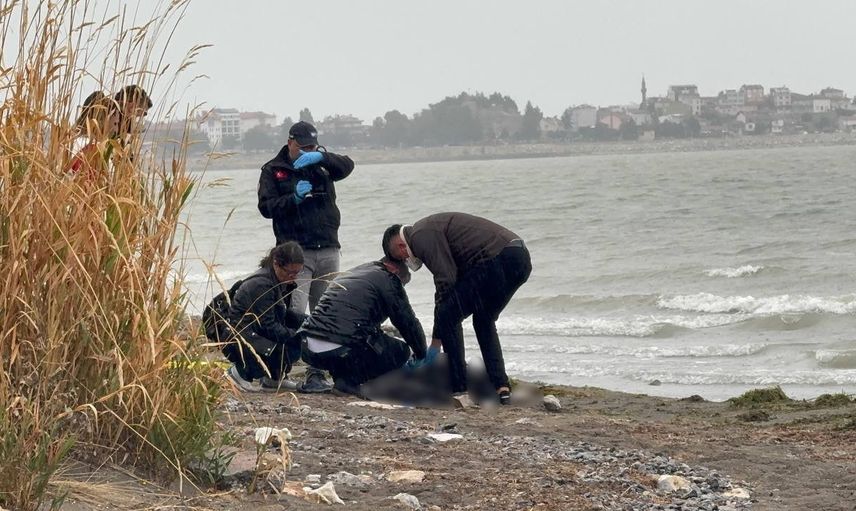 Eğirdir kıyısında sessiz keşif: gölde kimliği belirlenemeyen erkek cesedi bulundu