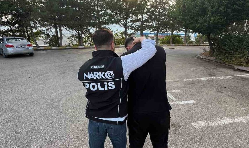 Kırıkkale'de teknik ve fiziki takiple düzenlenen uyuşturucu operasyonunda tutuklama