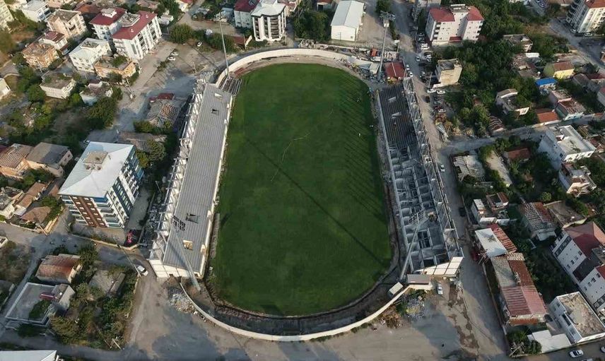 Osmaniye’de 7 Ocak Stadyumu yenileme çalışmalarında yüzde 75 tamamlandı