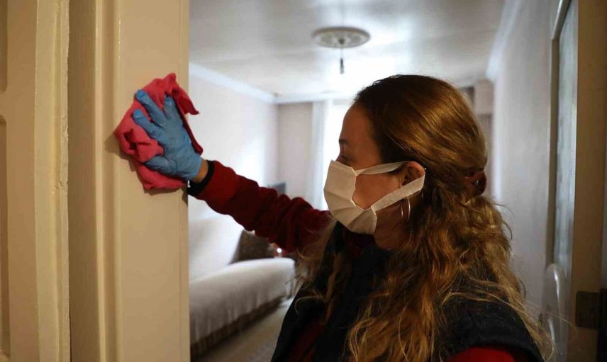 Şehzadeler'de yaşlı ve engellilere evde düzenli temizlik hizmeti