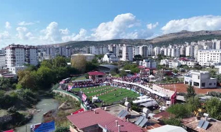 Kozan'da ata sporunun genç yüzü: Efe Anıl Al başpehlivan oldu