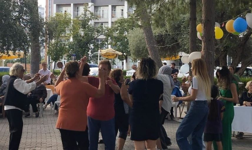Eylül sürprizi huzurevi sakinlerine moral verdi