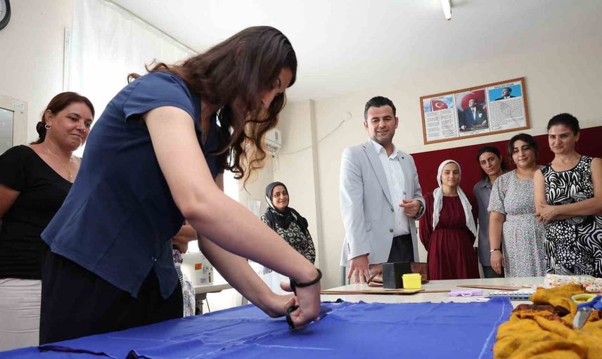 Akdeniz'de kadın emeği sergide, kurslar istihama köprü oluyor
