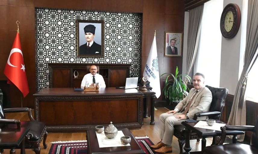 Edremit döneminin son günü: kaymakam Ahmet Odabaş'tan vali İsmail Ustaoğlu'na veda