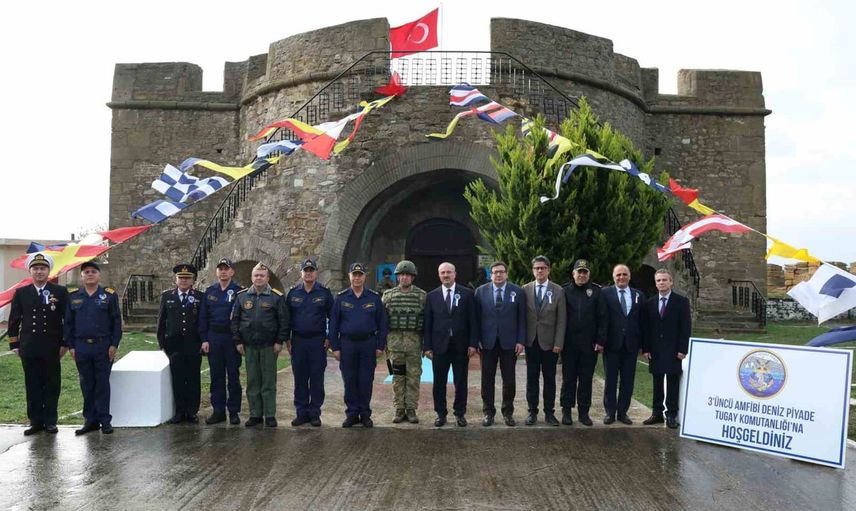 Çanakkale'de tugayda sancak ilk tevcih töreni