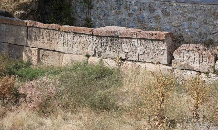 Yalburt su anıtı Hititlerin Batı Anadolu rotasını yazıyor
