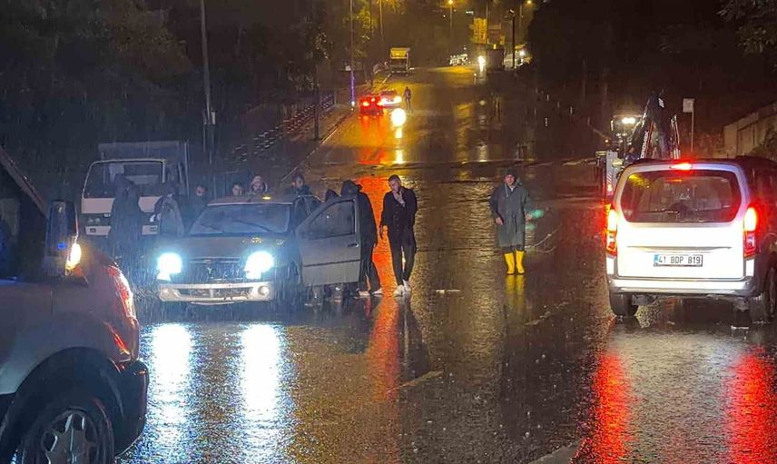 Kocaeli'ne sağanak uyarısı: zorunlu olmadıkça yollara çıkmayın