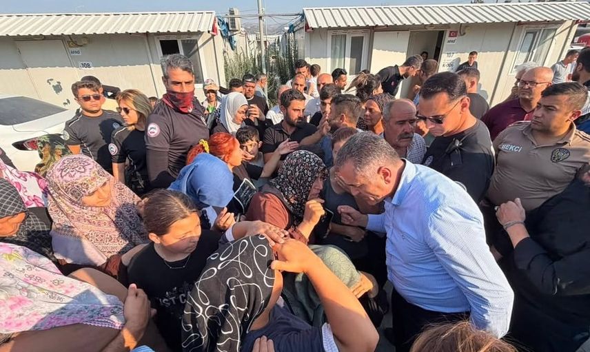 Antakya'da konteyner kent tahliyesi için bilgilendirme toplantısı