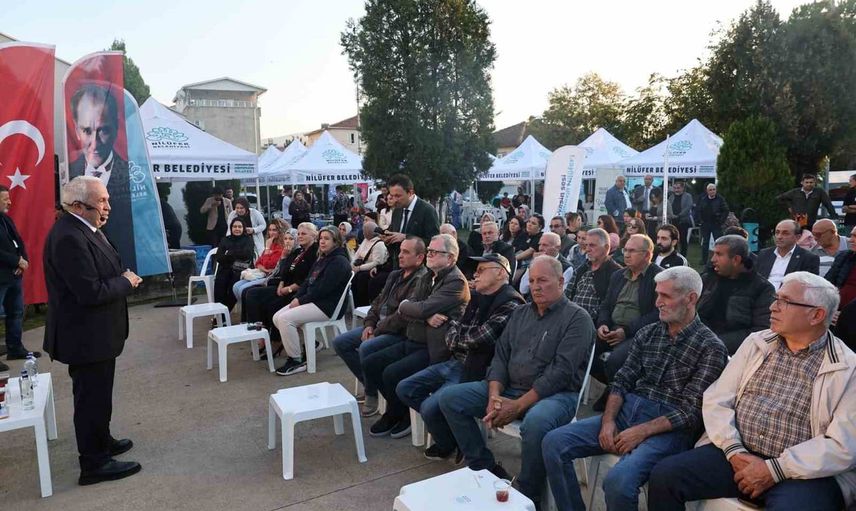 Akçalar'da halkla bir araya gelen Nilüfer başkanı Şadi Özdemir talepleri not aldı