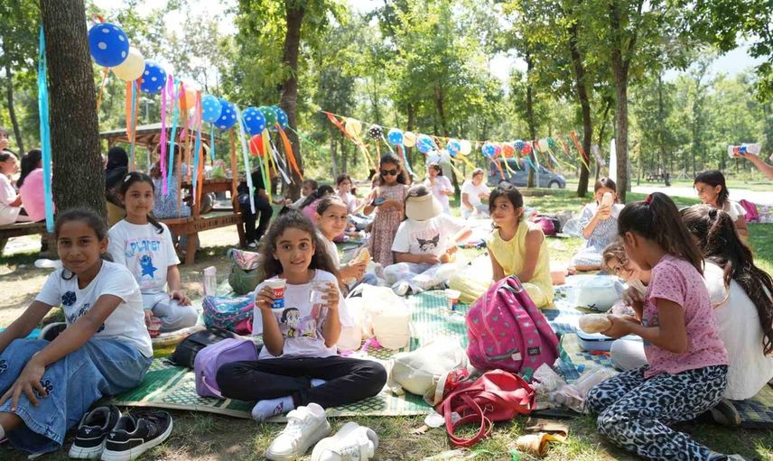 Çocukların yazı oyun ve öğrenmeyle sona erdi: Yıldırım’da mezuniyet coşkusu