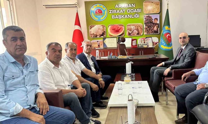 Kaymakam Ceylan üreticilerle Araban tarımını değerlendirdi