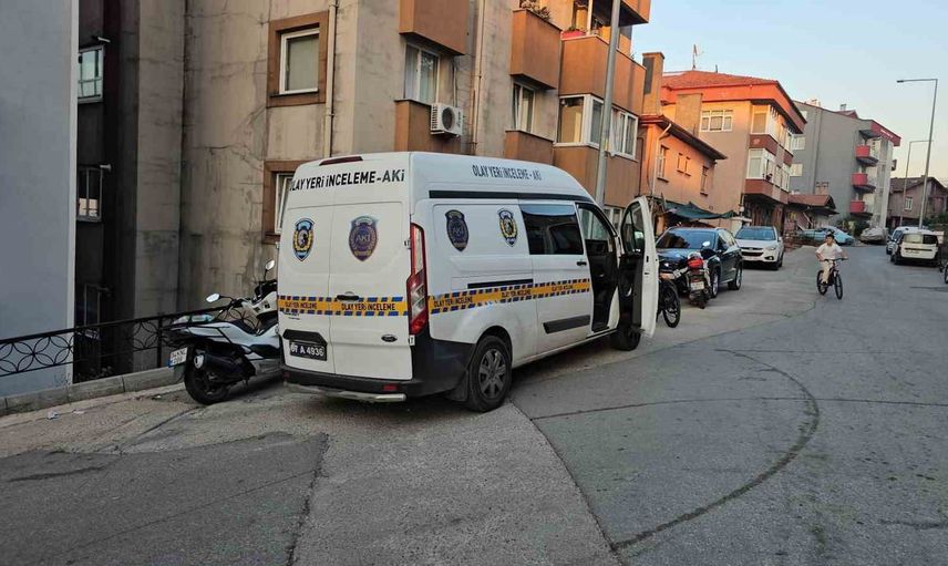 Bahçelievler'de kötü koku ihbarı sonrası yalnız kişinin cansız bedeni bulundu