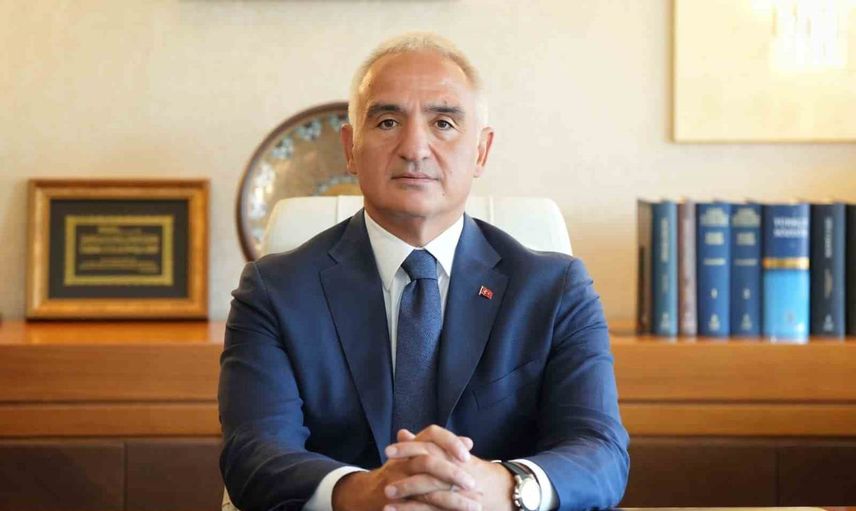 İsmail Erünsal'ın 525 yazması dijital koleksiyona dönüştü