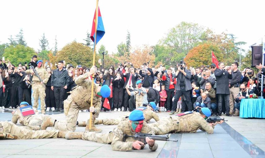 Çorum'da birlik ve coşkuyla 29 Ekim kutlaması