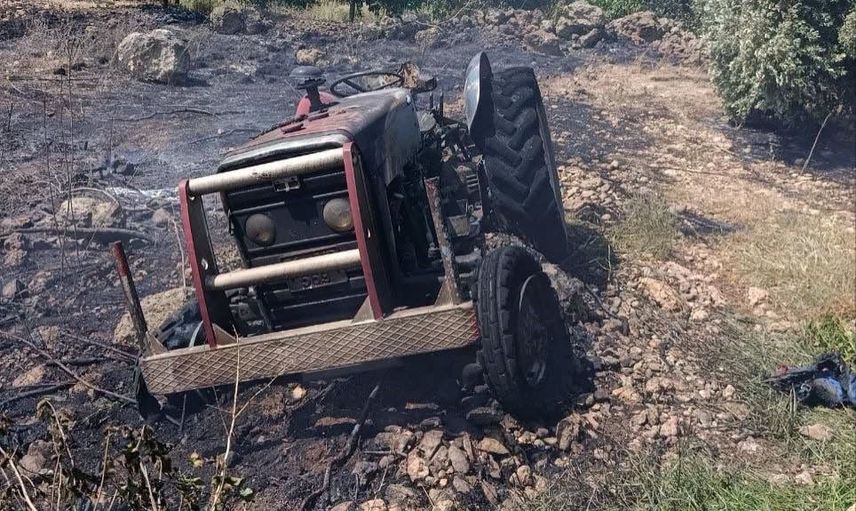 Erzin'de otluk yangını traktörü kullanılamaz hale getirdi