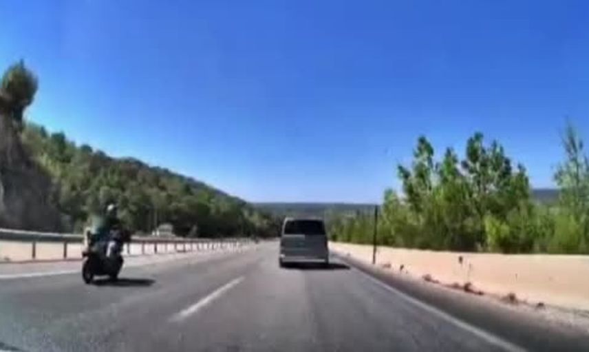 Boğa yokuşu'nda zincirleme çarpışma: güvenlik kamerası kaza anını kaydetti