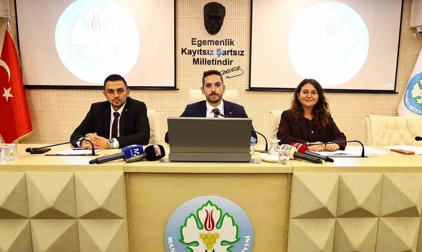 Manisa meclisinde çiftçi sorunları, anmalar ve festival daveti öne çıktı