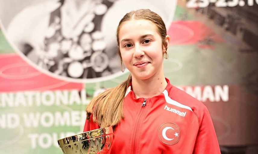 Atakumlu sporcu Karin Asra Gürel rakiplerine şans tanımadan Georg Lurich turnuvasını kazandı