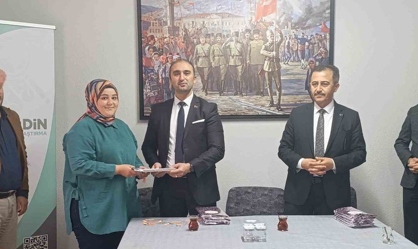 Bolvadin'de rehber öğretmenler günü için teşekkür ve değerlendirme programı