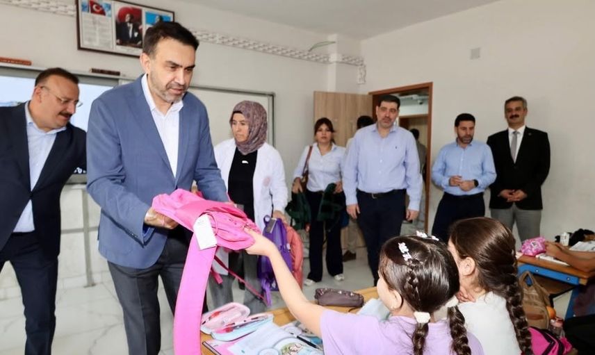 Aldemir toroslar'da öğrencilerle yeni eğitim yılı heyecanını paylaştı