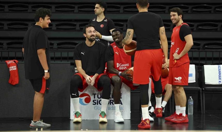 Milliler evindeki Litvanya randevusuna odaklandı