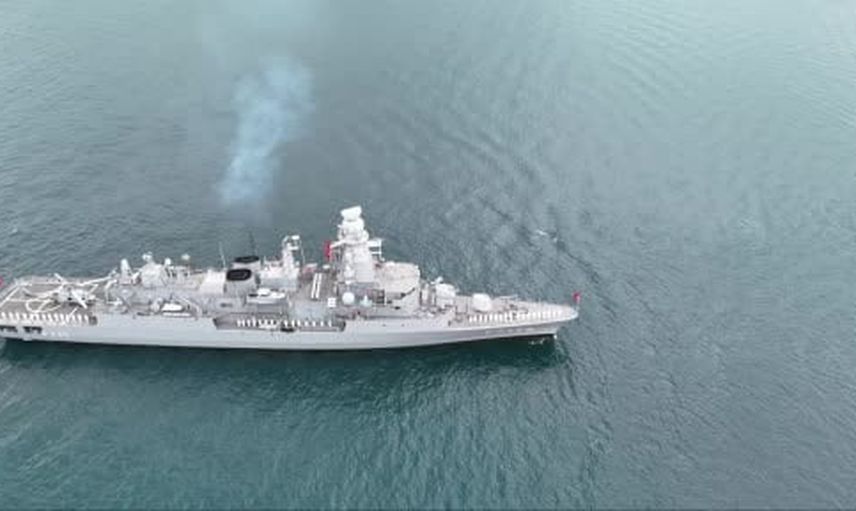 İstanbul Boğazı'nda 15 savaş gemisiyle deniz kuvvetleri geçidi