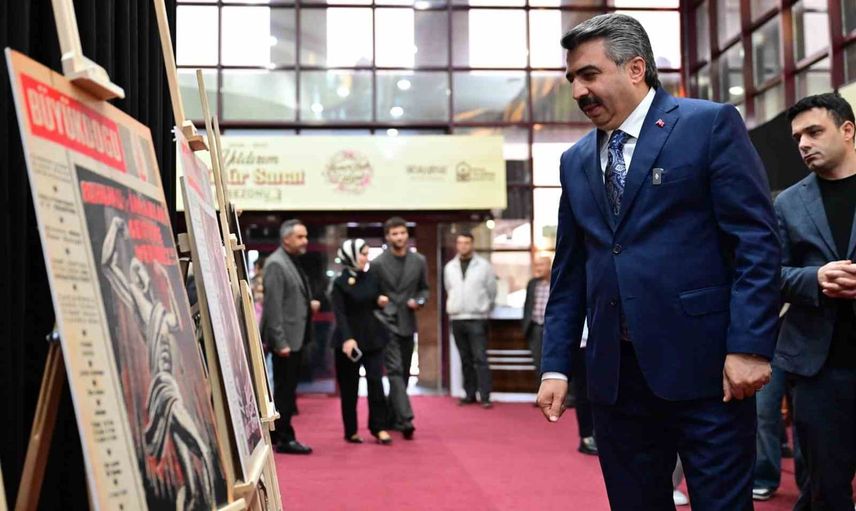 Yıldırım’da sanatın odağı insan: 'Hoşça bak zatına' sezonu başladı