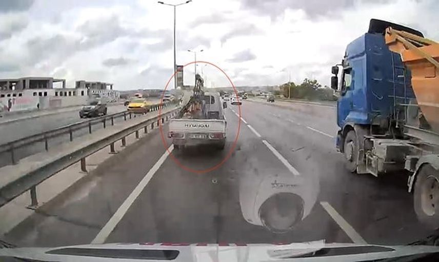 büyükçekmece'de ambulansa yol vermeyen sürücüye ceza