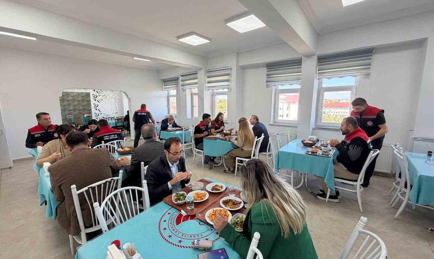 Kars valisi tarım ve hayvancılığı yerinde değerlendirdi