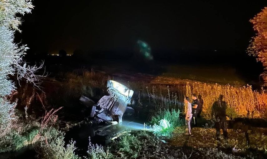 güroymak’ta su kanalına uçan araç: 1 ölü, 3 yaralı