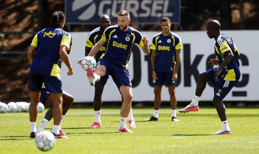 Fenerbahçe Roma maçı öncesi son provasını tamamladı