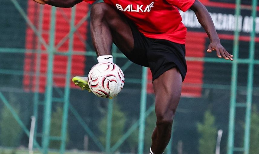 Çorum FK taktiklere ağırlık verdi, Kasımpaşa hazırlıkları devam ediyor
