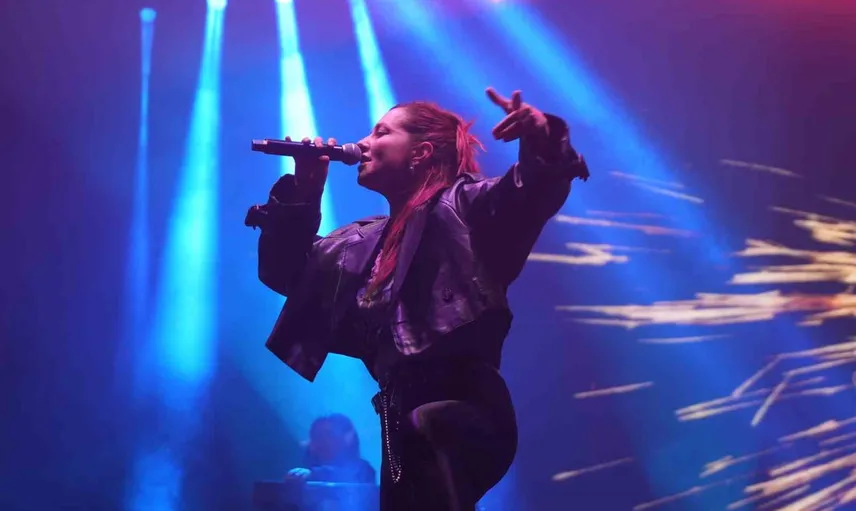 Bolu kampüsünde müzik şöleni: KoçFest 2026'da 15 bini aşkın öğrenci coştu