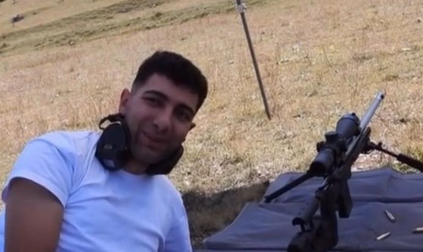Erzurum'da 100 metreden iğne üzerindeki buğdayı vuran atış görüntüleri ilgi çekti