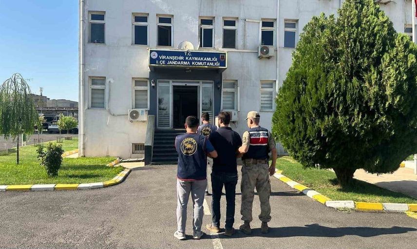 Jandarma 14 yıllık aranan hükümlüyü Viranşehir'de yakaladı