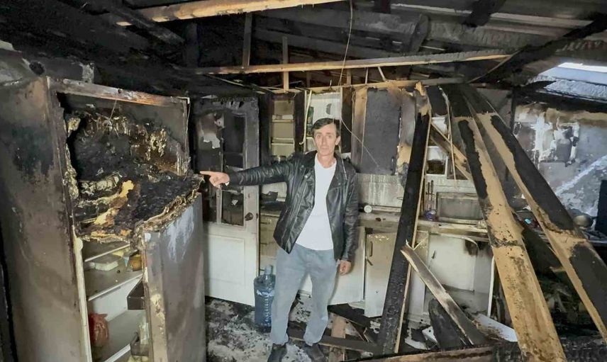 Elektrik panosundan çıkan yangın 5 çocuklu aileyi evsiz bıraktı