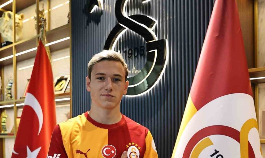 Galatasaray uzun vadeli projede Aleksey Batrakov'a yatırım yaptı