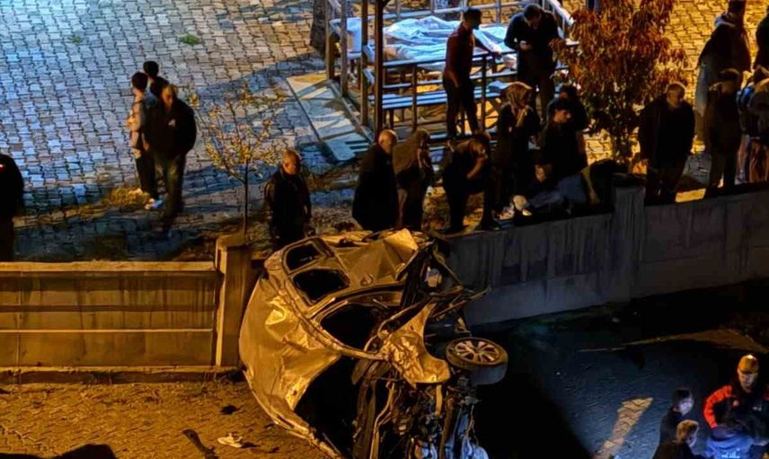 Oltu'da kontrolü kaybeden araç uçuruma yuvarlandı: 1 ölü, 3 yaralı