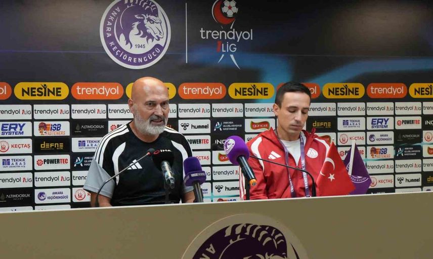 Ümraniyespor 2-0'dan 2-2'ye; Açıkgöz oyuncularını mücadele için kutladı