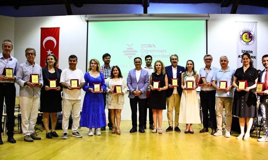 İzmir öğretmen akademileri tarih, sanat ve düşünce ile yeni döneme başlıyor