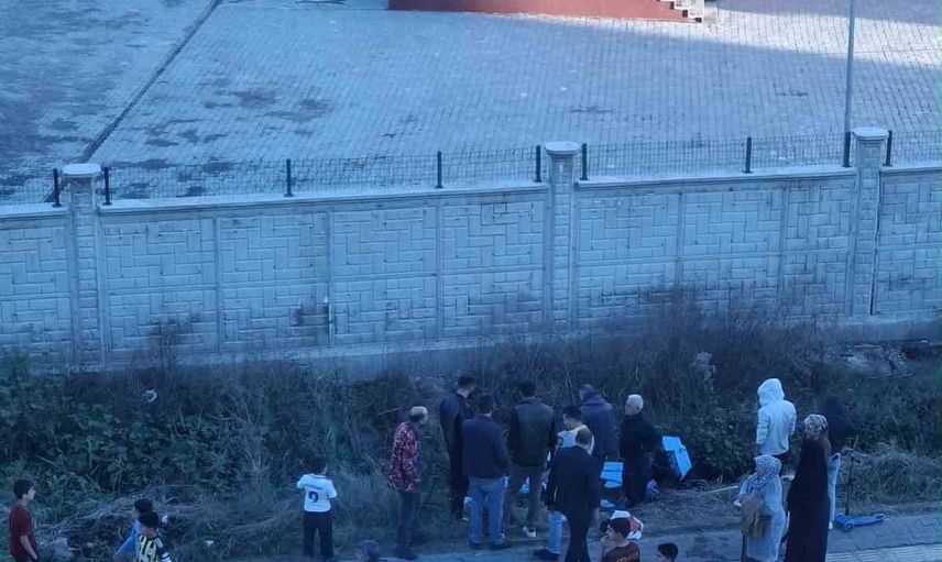 elazığ'da su kanalına düşen 8 yaşındaki çocuk itfaiye tarafından kurtarıldı
