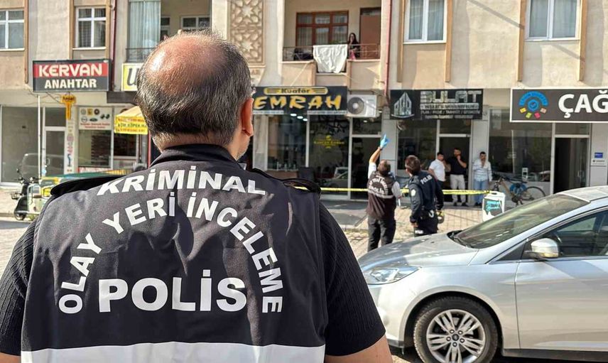 Aksaray'da 5. kat balkonundan düşen kişi hayati tehlike taşıyor