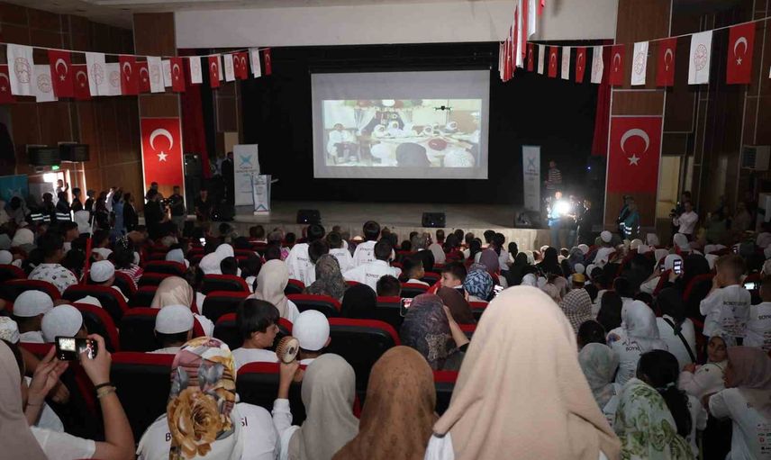 Ağrı’da gençlerin verimli yazı: TÜGVA yaz okulu gösterilerle sona erdi