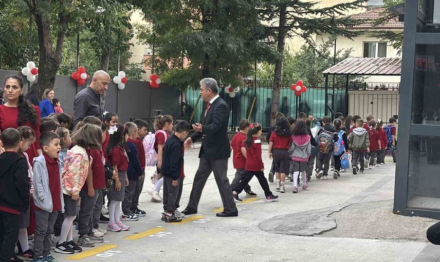 Bolu'da yeni eğitim yılı başladı: sınıflar 52 bin 723 öğrenciyle doldu