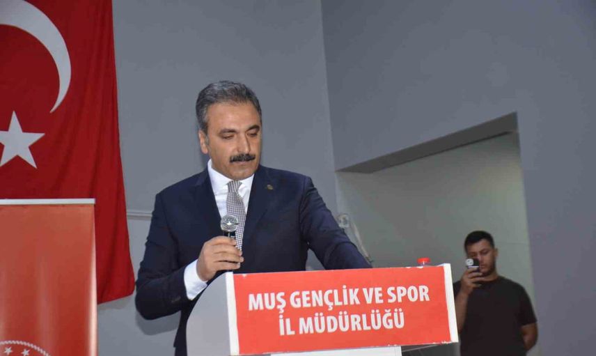 Bulanık'tan bakanlığa: MSB daire başkanı Hakan Yaşar öğrencilerle buluştu