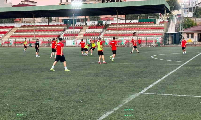 Osmanelispor taraftarının önünde Eskişehir Anadolu S.F. ile kupada sınav veriyor