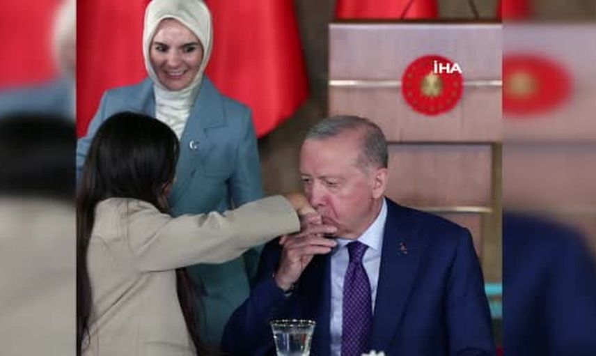 Cumhurbaşkanı Erdoğan şehit aileleriyle gönül sofrasında buluştu