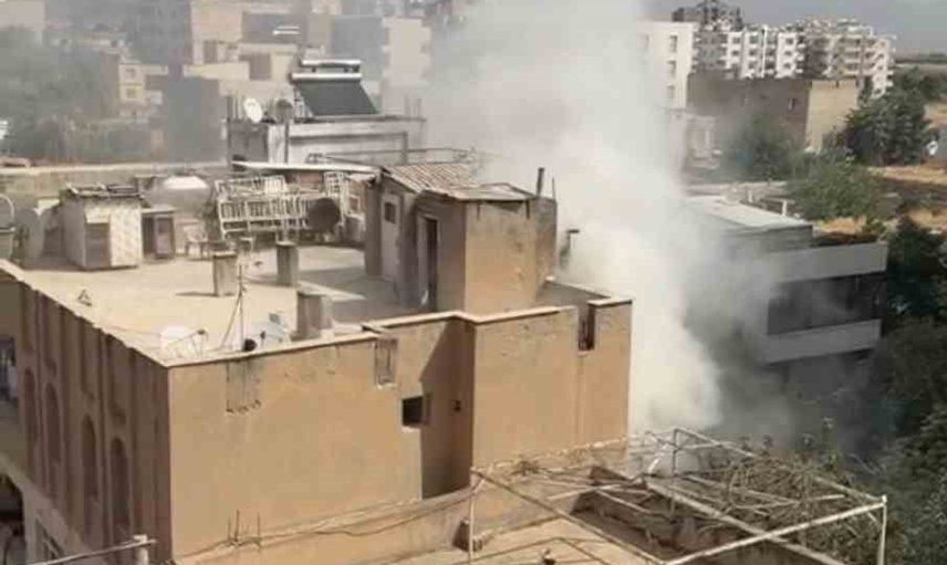 Nusaybin'de itfaiyenin müdahalesiyle söndürülen yangında 2 kişi balkondan kurtarıldı